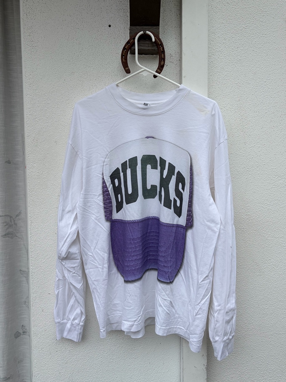 Men's Los Angeles Apparel Milwaukee Bucks 6.5 Ounce Long sleeve T-Shirt (L)